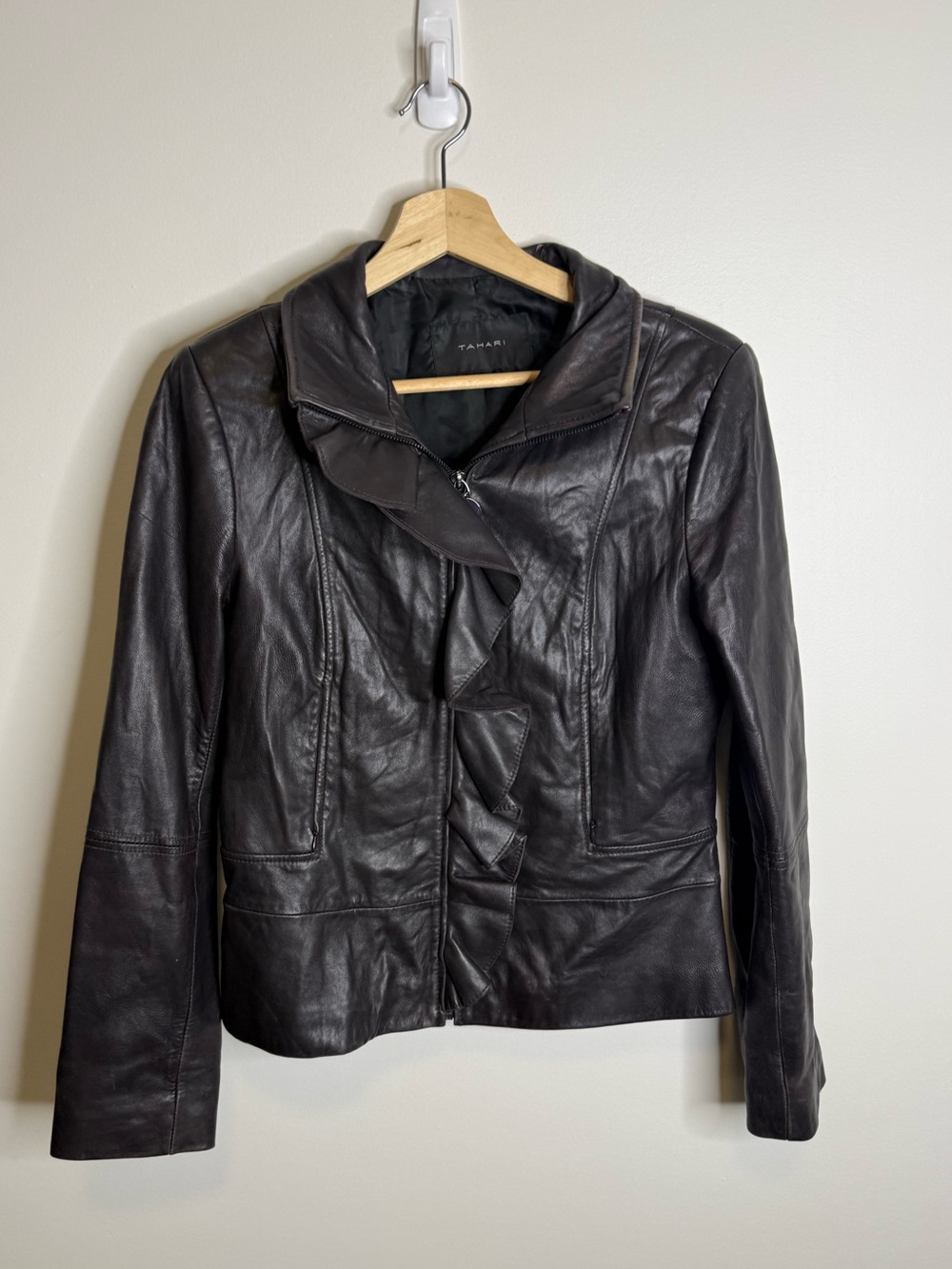 Elite Tahari Lambs Leather Frill Collar Jacket size medium brown